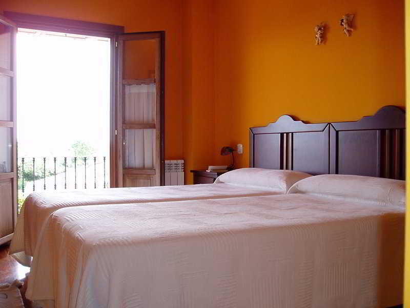 Hotel Rural Cuartamenteru Poo De Llanes Exterior foto